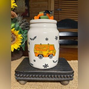 SCOOBY SNACKS Rae Dunn Canister
